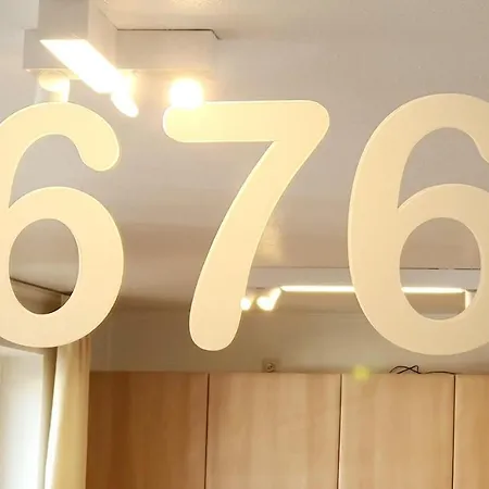 Koje 676 公寓 *